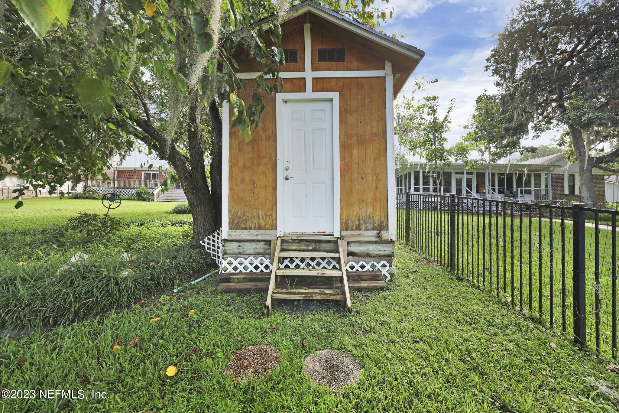 228 JESSIE LEE Court