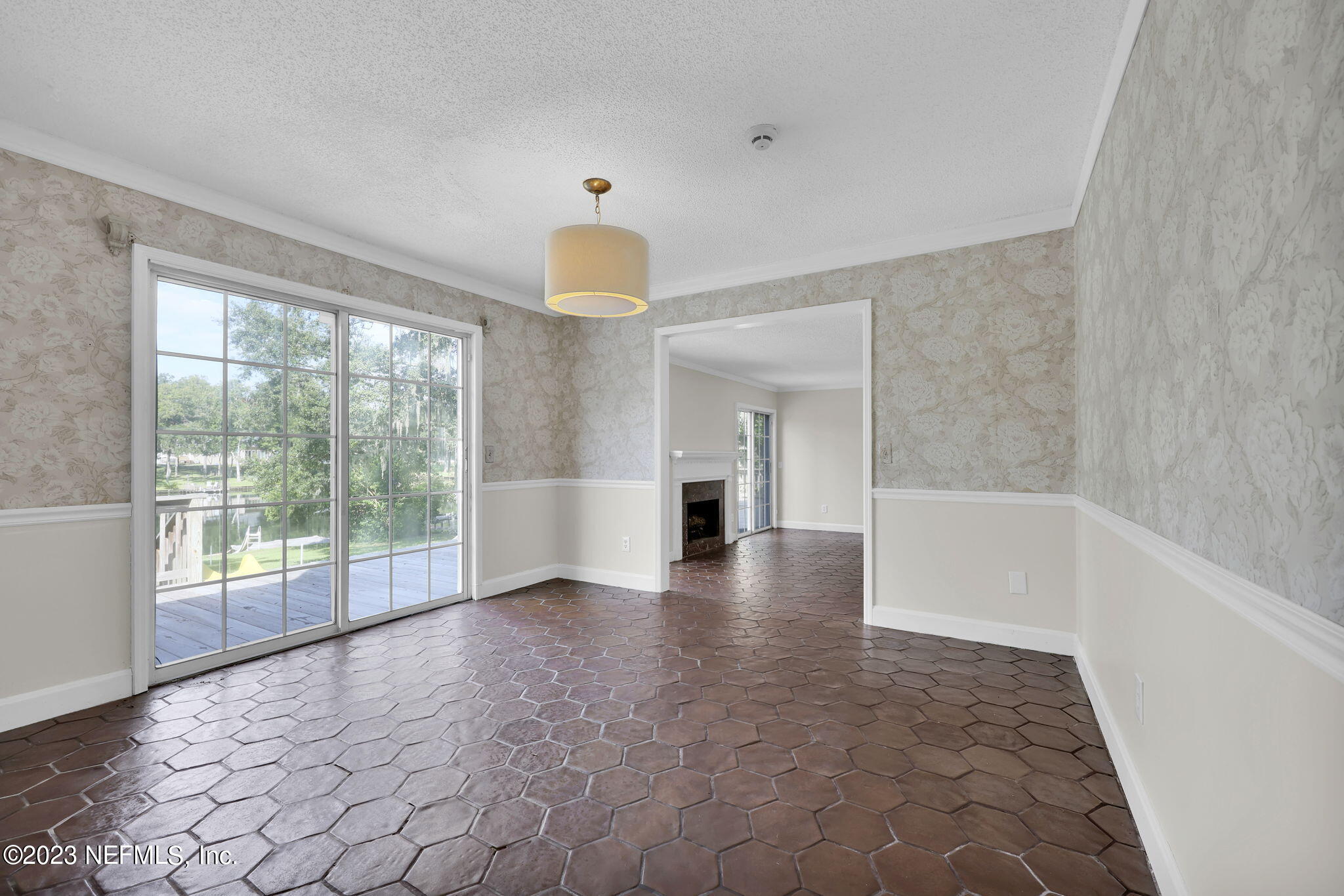 228 JESSIE LEE Court