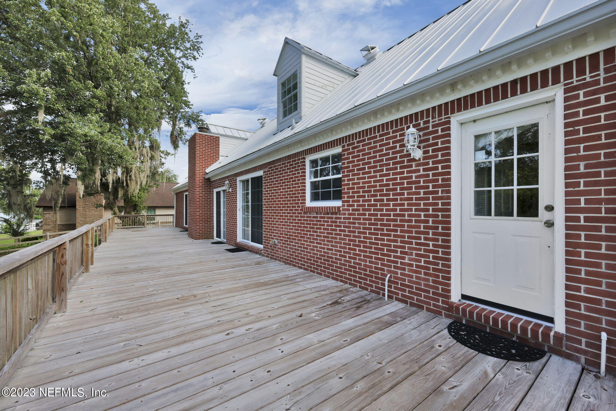 228 JESSIE LEE Court