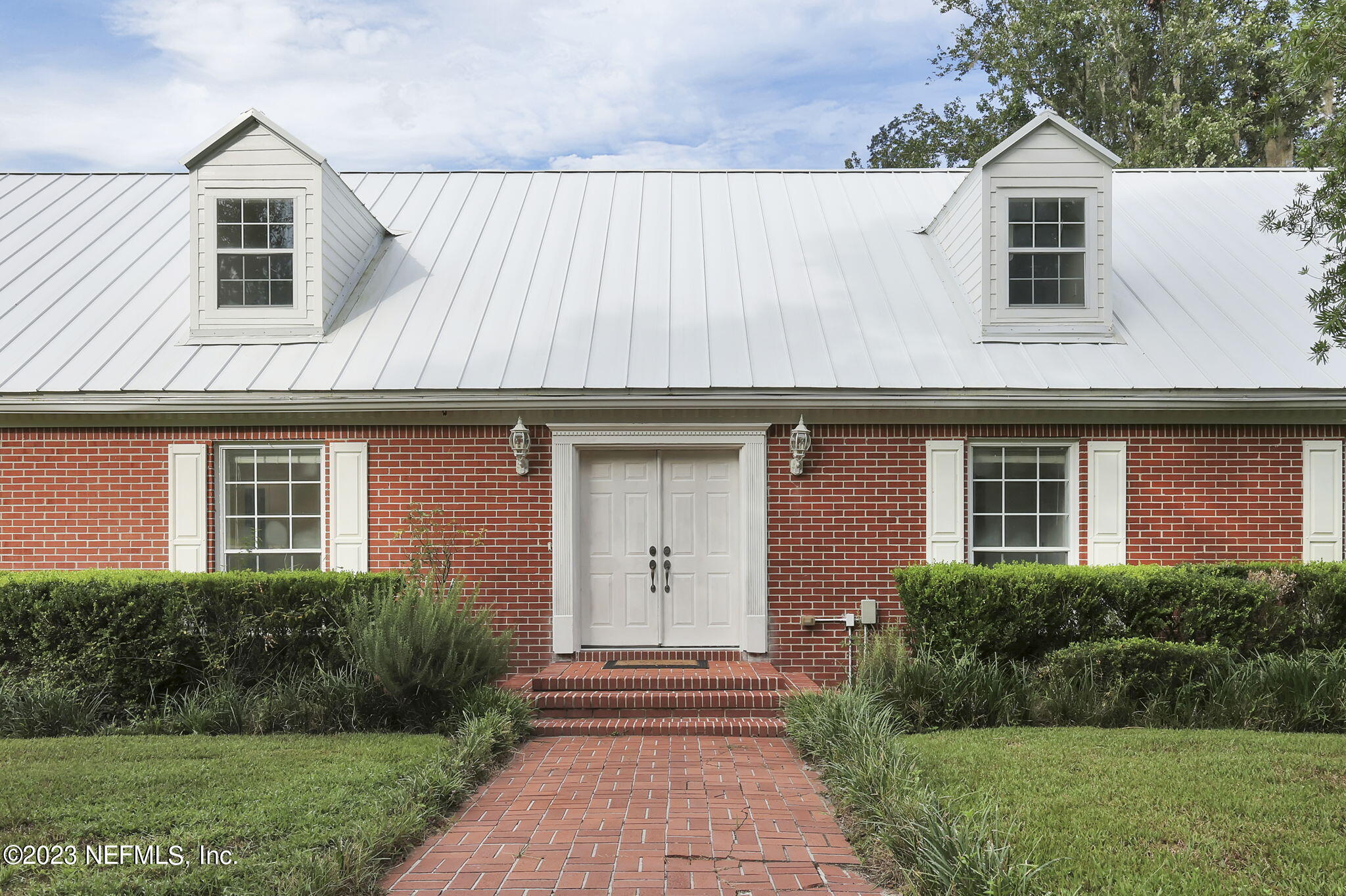 228 JESSIE LEE Court