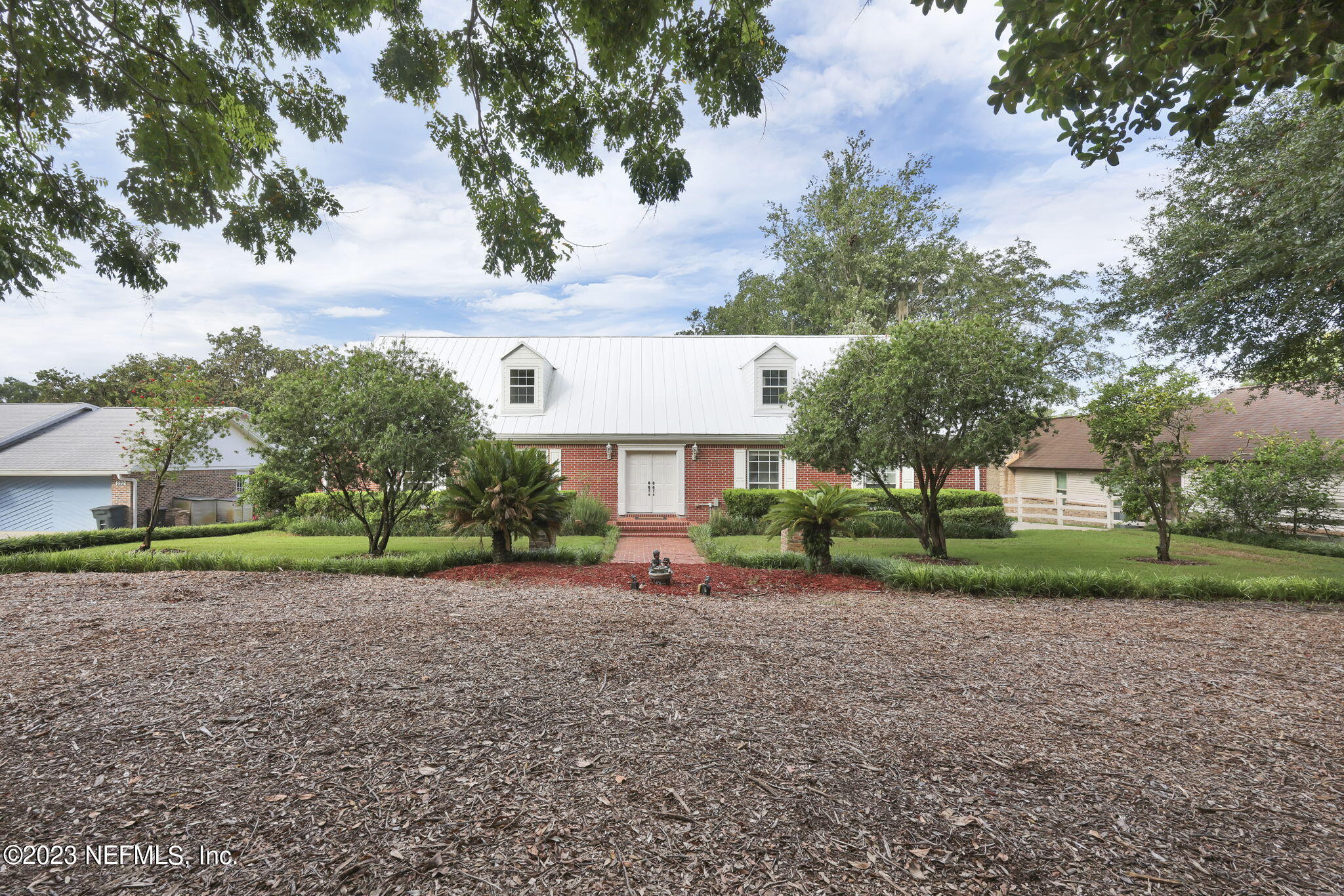 228 JESSIE LEE Court