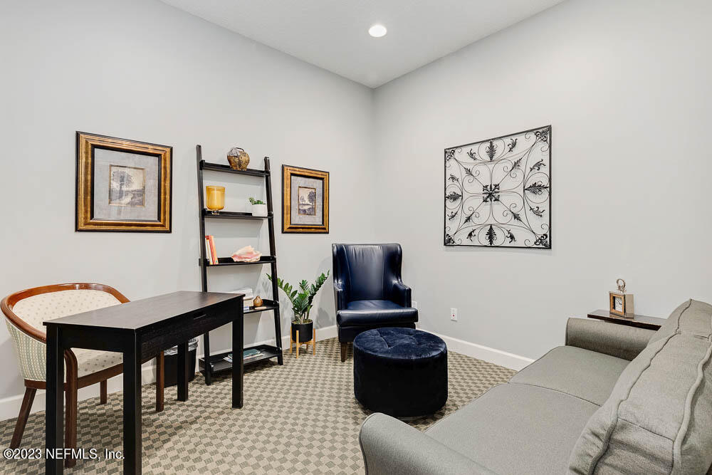 11512 LAKE MEAD Avenue, 704