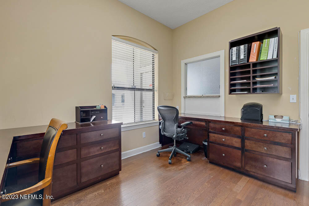 11512 LAKE MEAD Avenue, 704