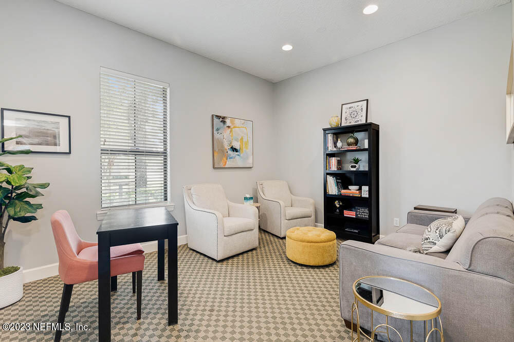 11512 LAKE MEAD Avenue, 704