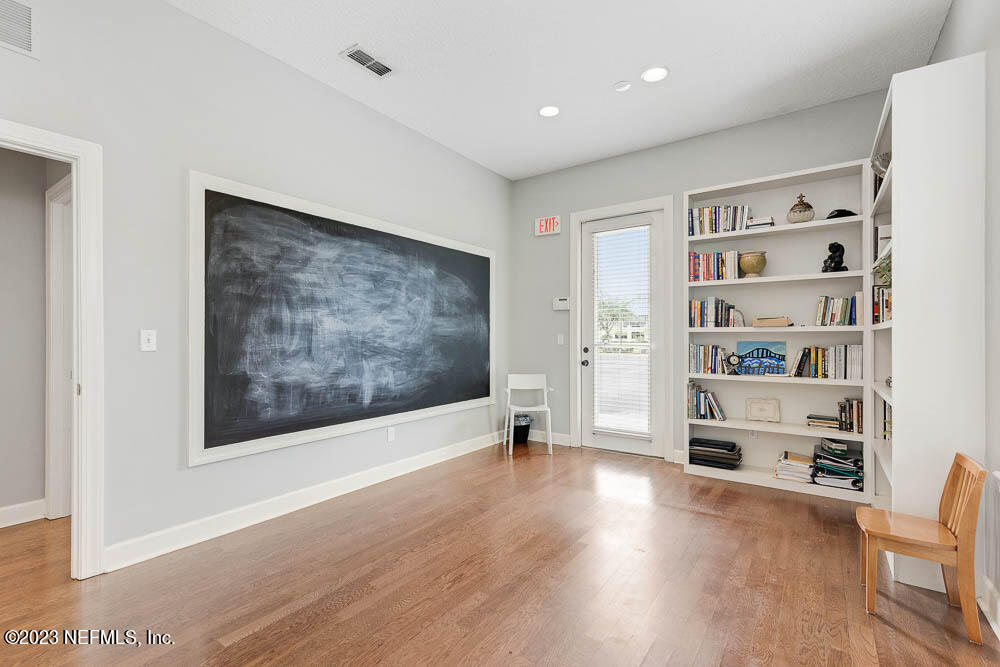 11512 LAKE MEAD Avenue, 704