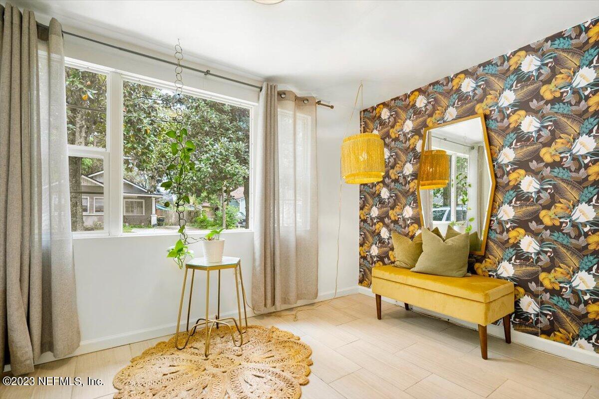 4632 CRESCENT Street