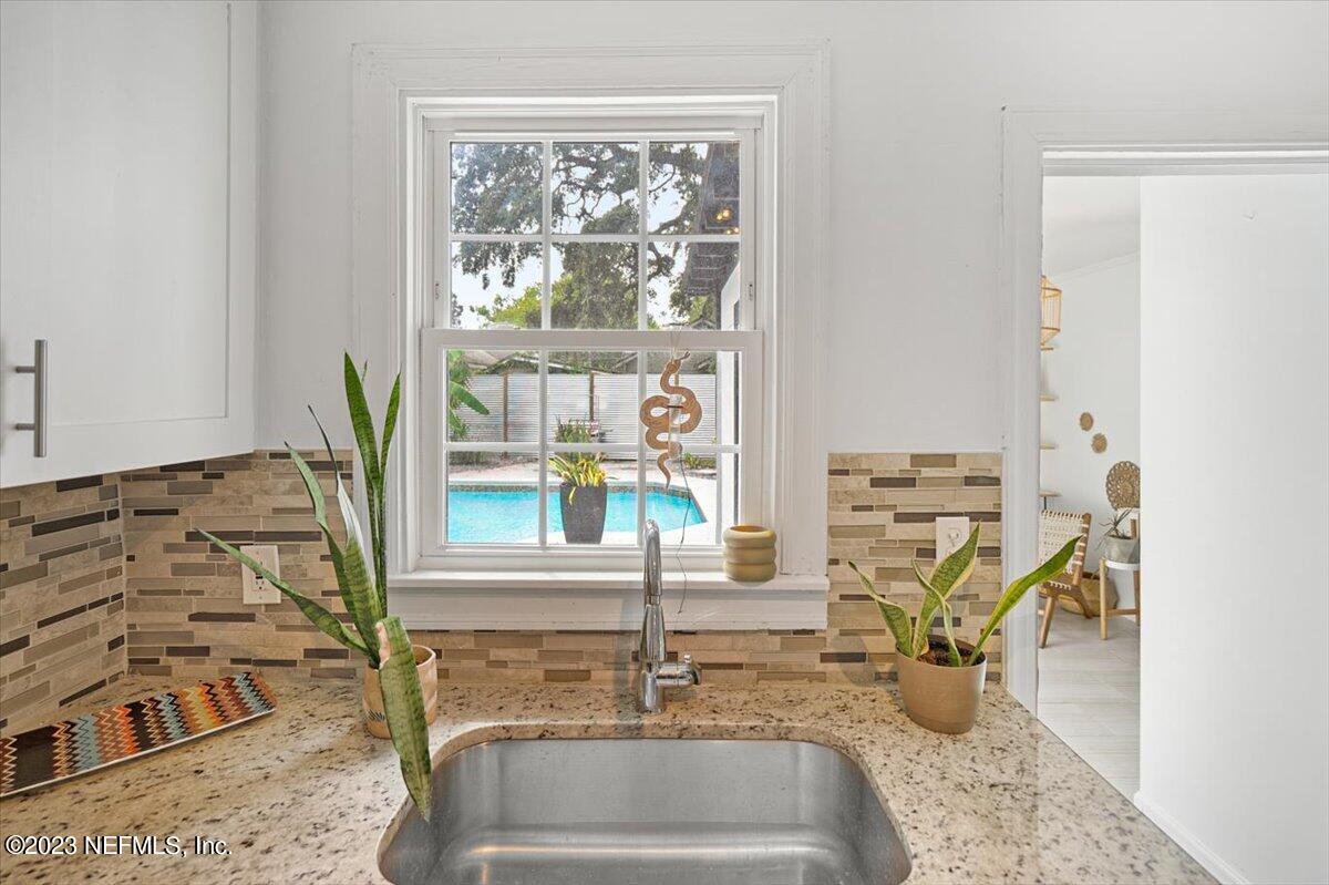 4632 CRESCENT Street