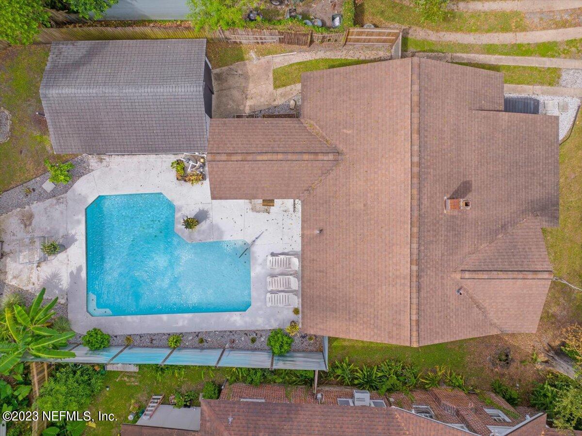 4632 CRESCENT Street