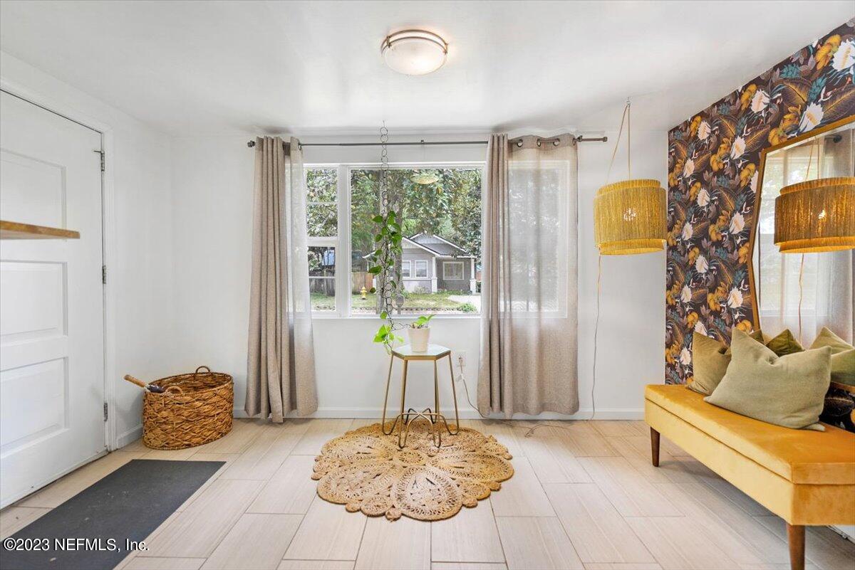 4632 CRESCENT Street