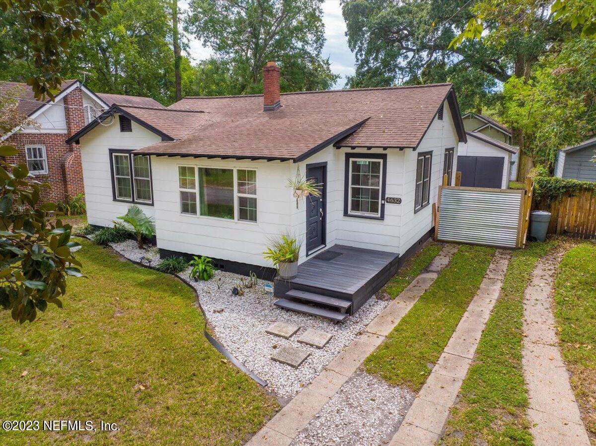 4632 CRESCENT Street