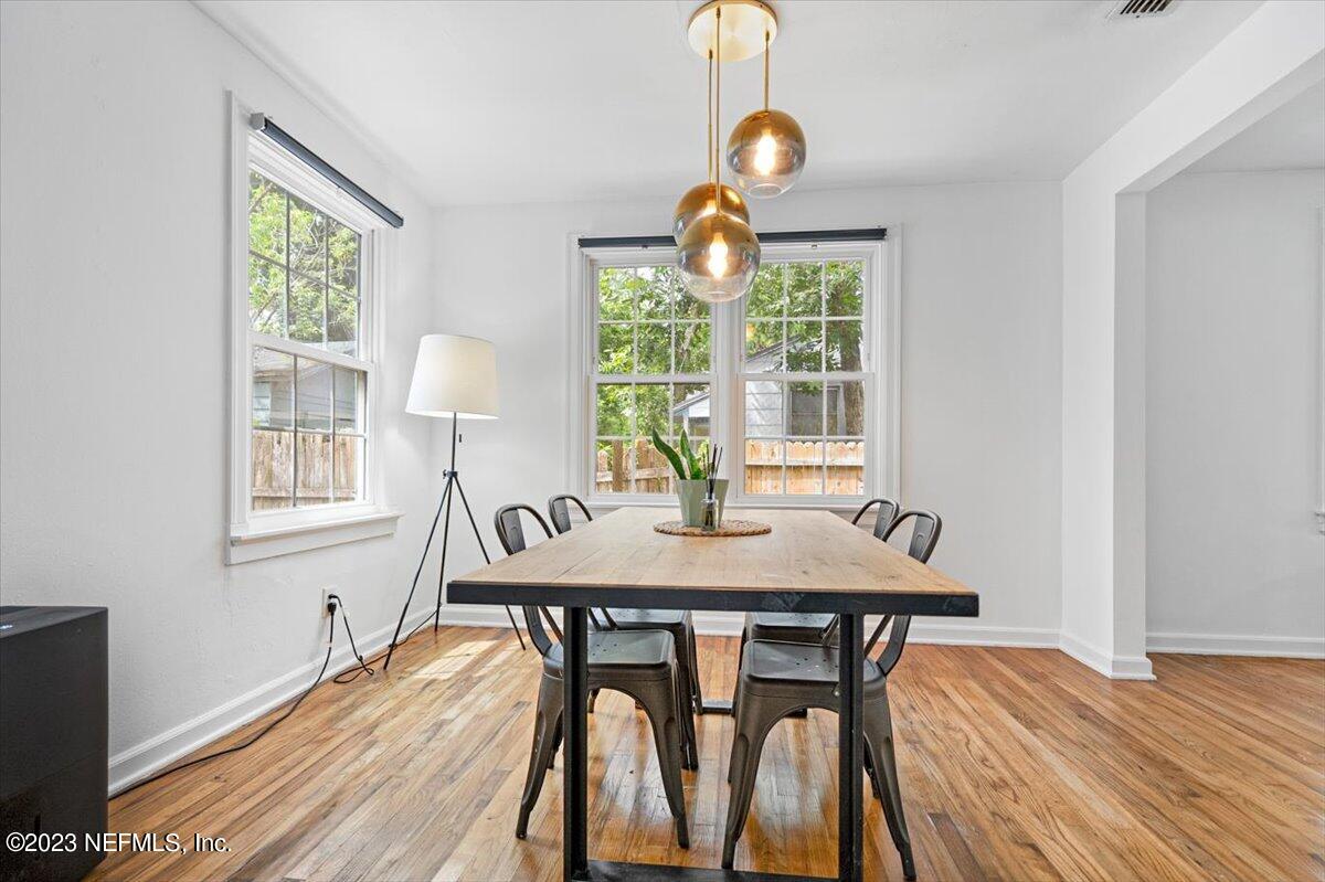 4632 CRESCENT Street