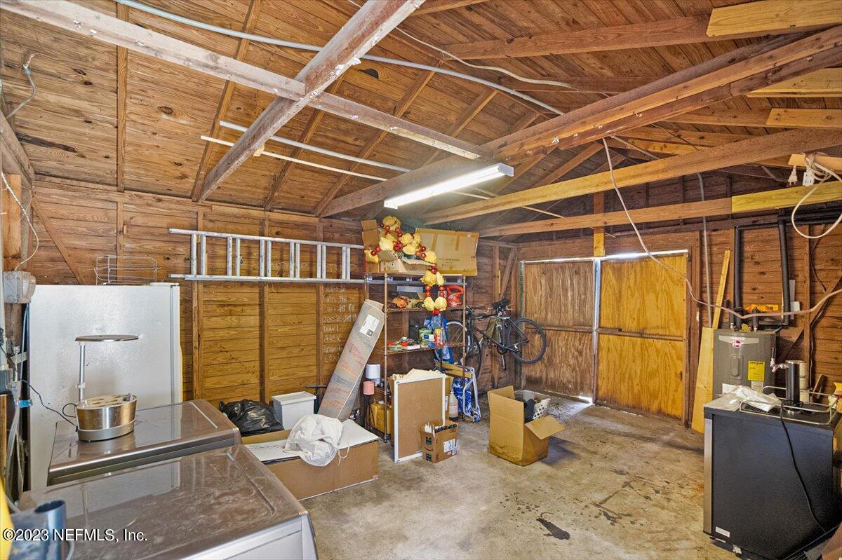 4632 CRESCENT Street