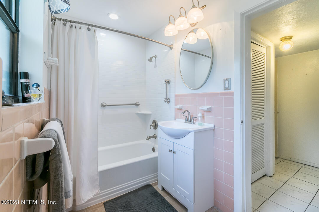 1128 NIGHTINGALE Road