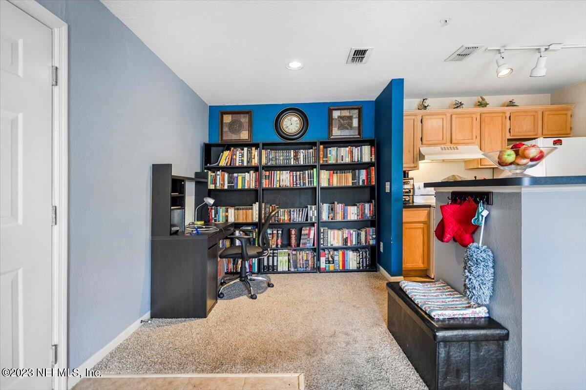 7701 TIMBERLIN PARK Boulevard, 734