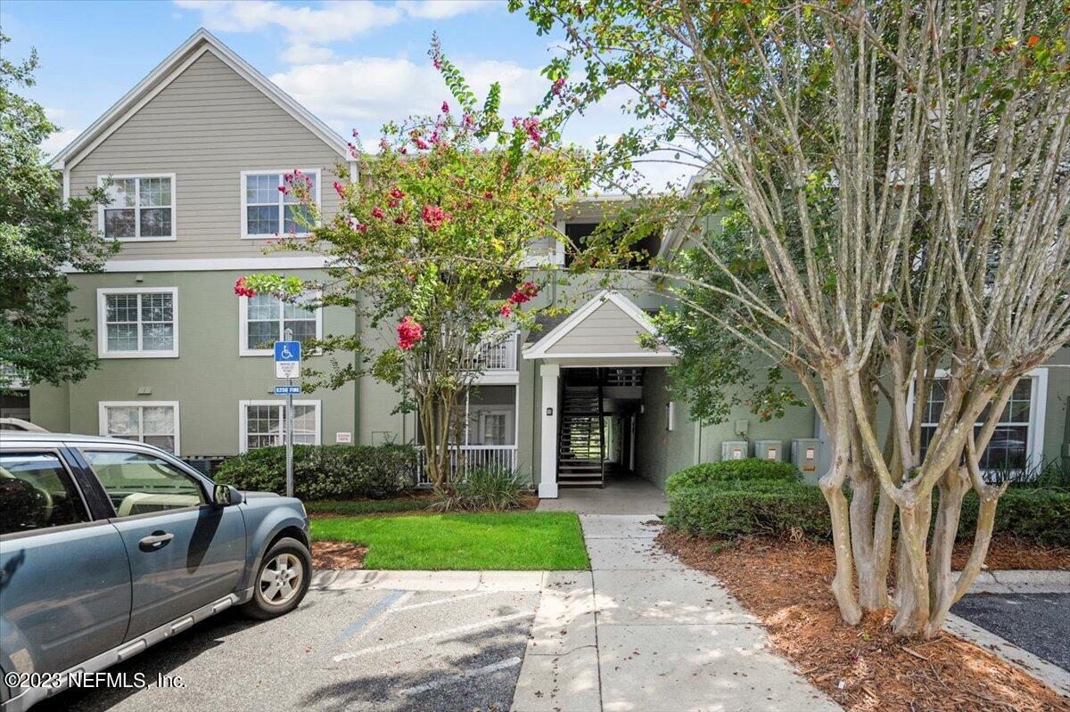 7701 TIMBERLIN PARK Boulevard, 734