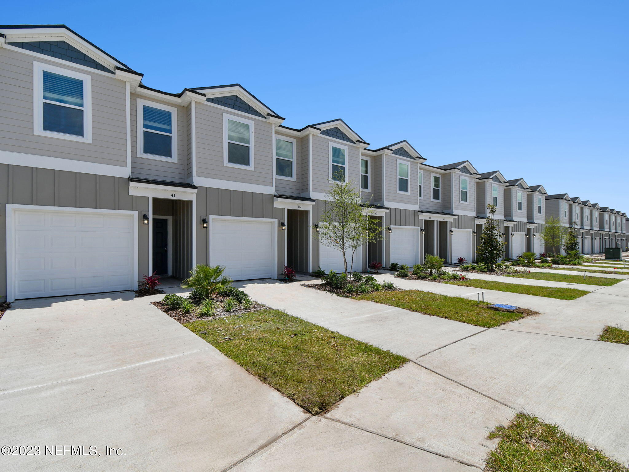 83 PAMPLONA Drive