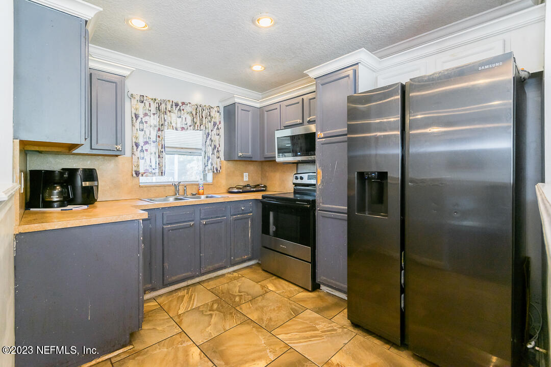 7858 DENHAM Road