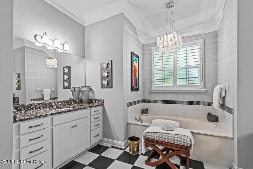 1604 SUGAR LOAF Lane