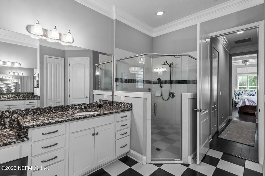 1604 SUGAR LOAF Lane