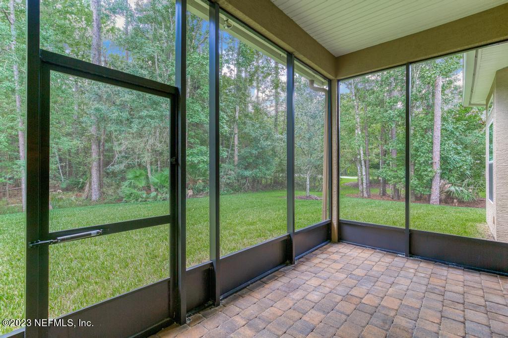 1604 SUGAR LOAF Lane