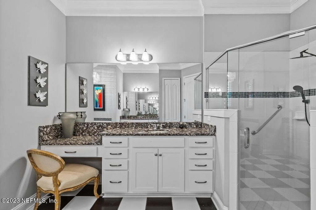 1604 SUGAR LOAF Lane