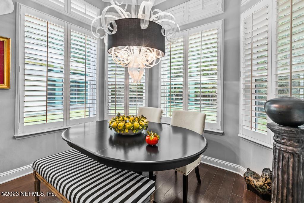 1604 SUGAR LOAF Lane