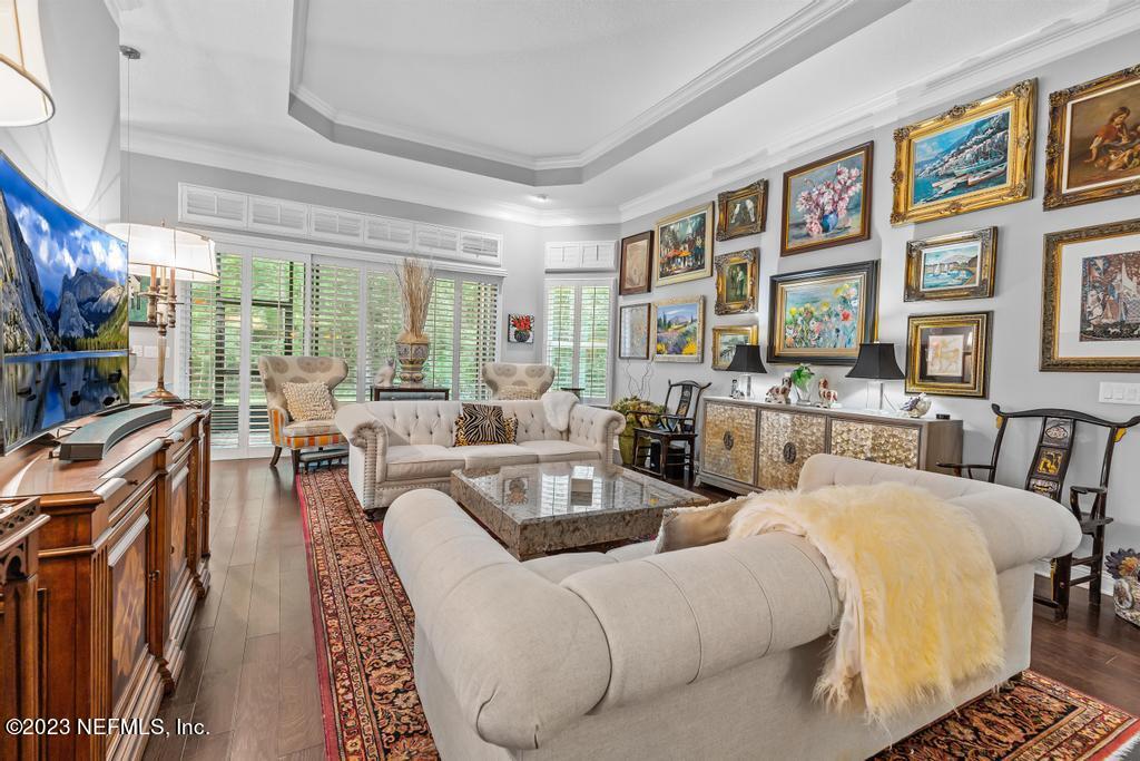 1604 SUGAR LOAF Lane