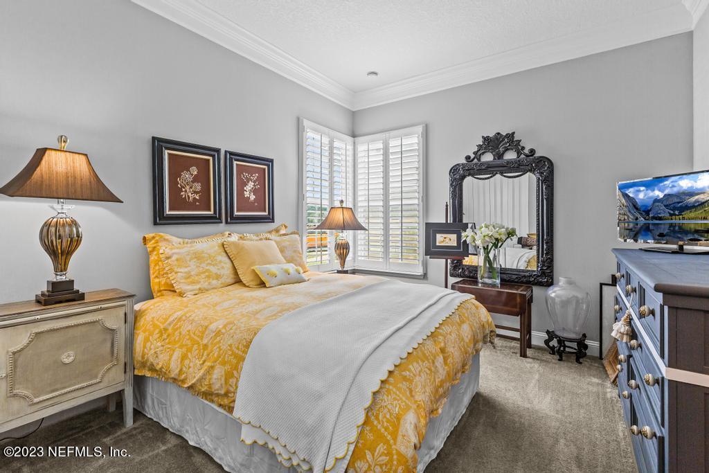 1604 SUGAR LOAF Lane