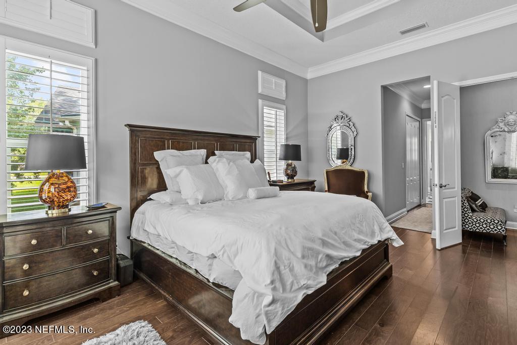 1604 SUGAR LOAF Lane