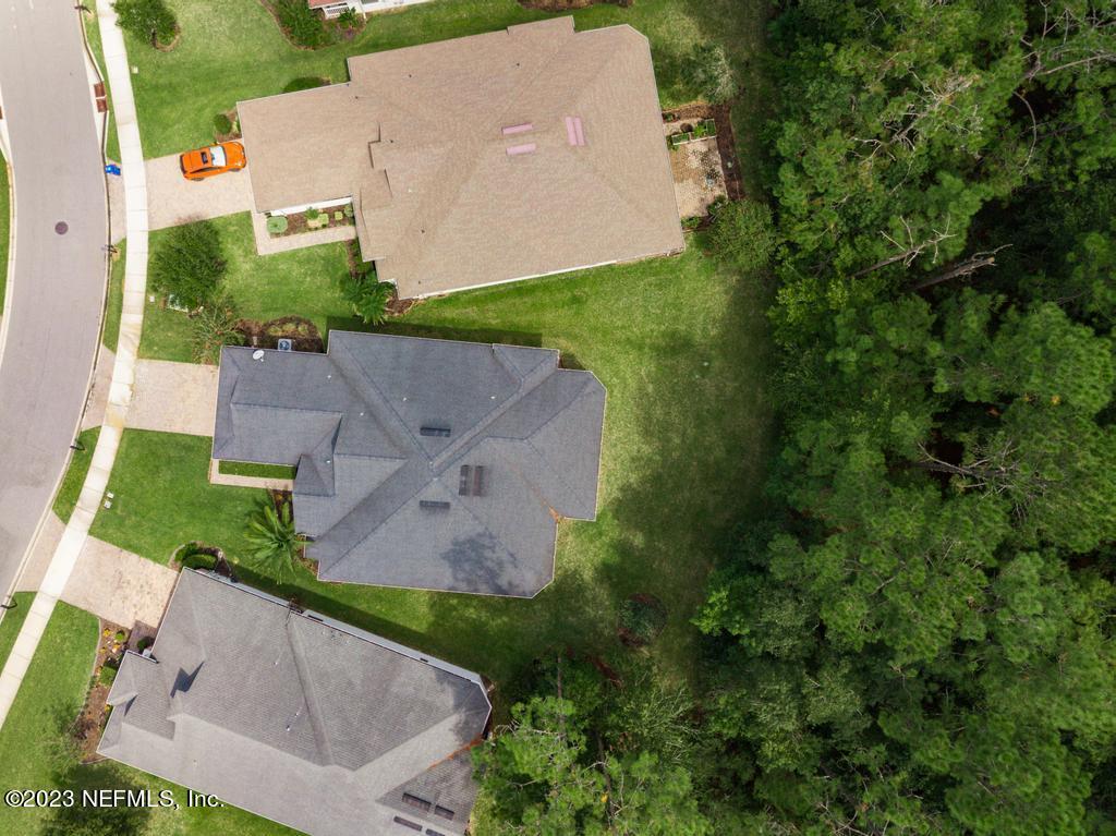 1604 SUGAR LOAF Lane