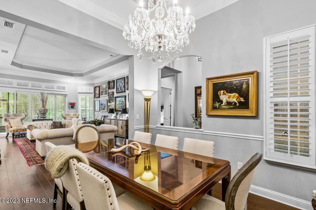 1604 SUGAR LOAF Lane