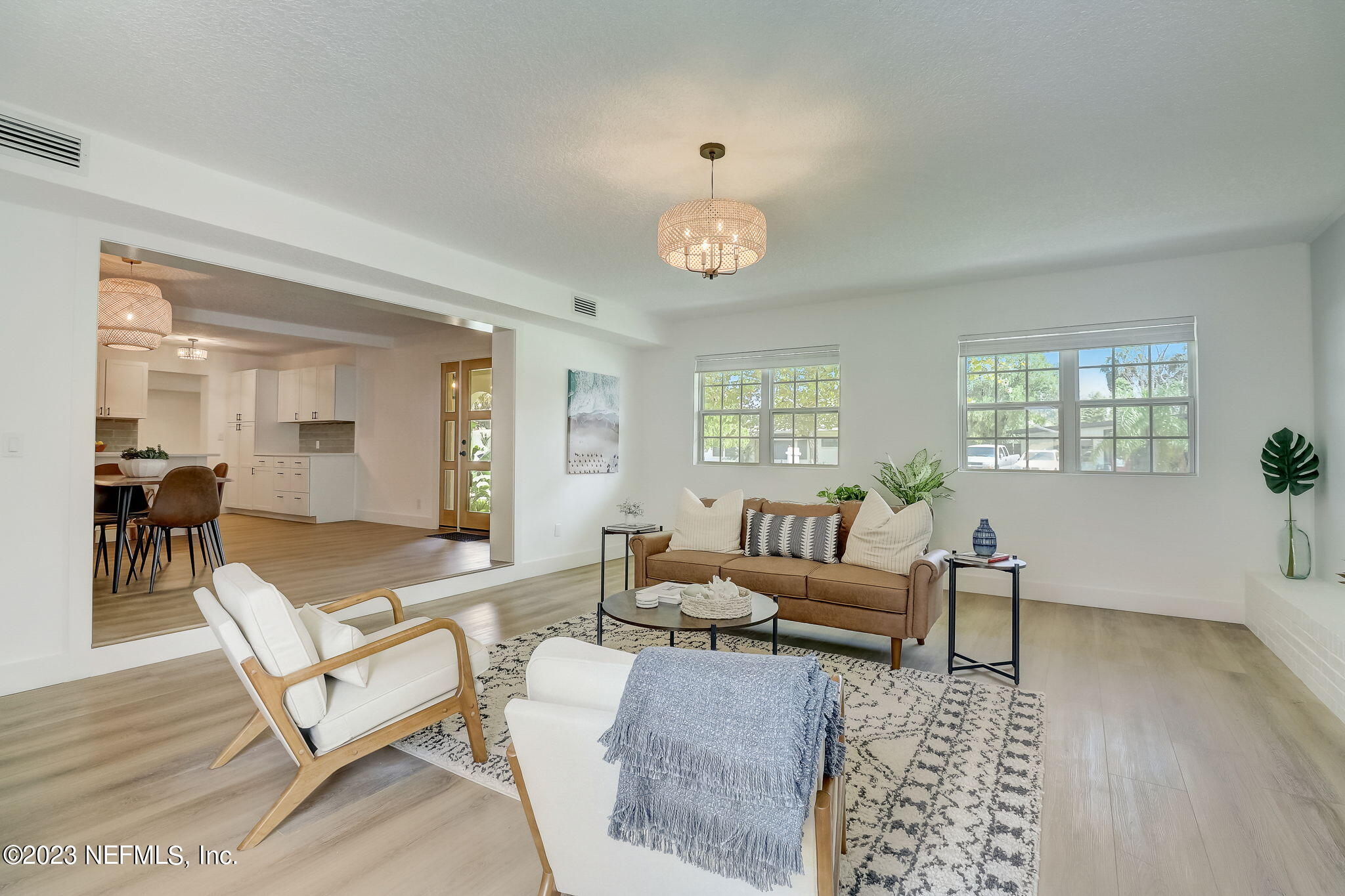 1706 SUNSET Drive