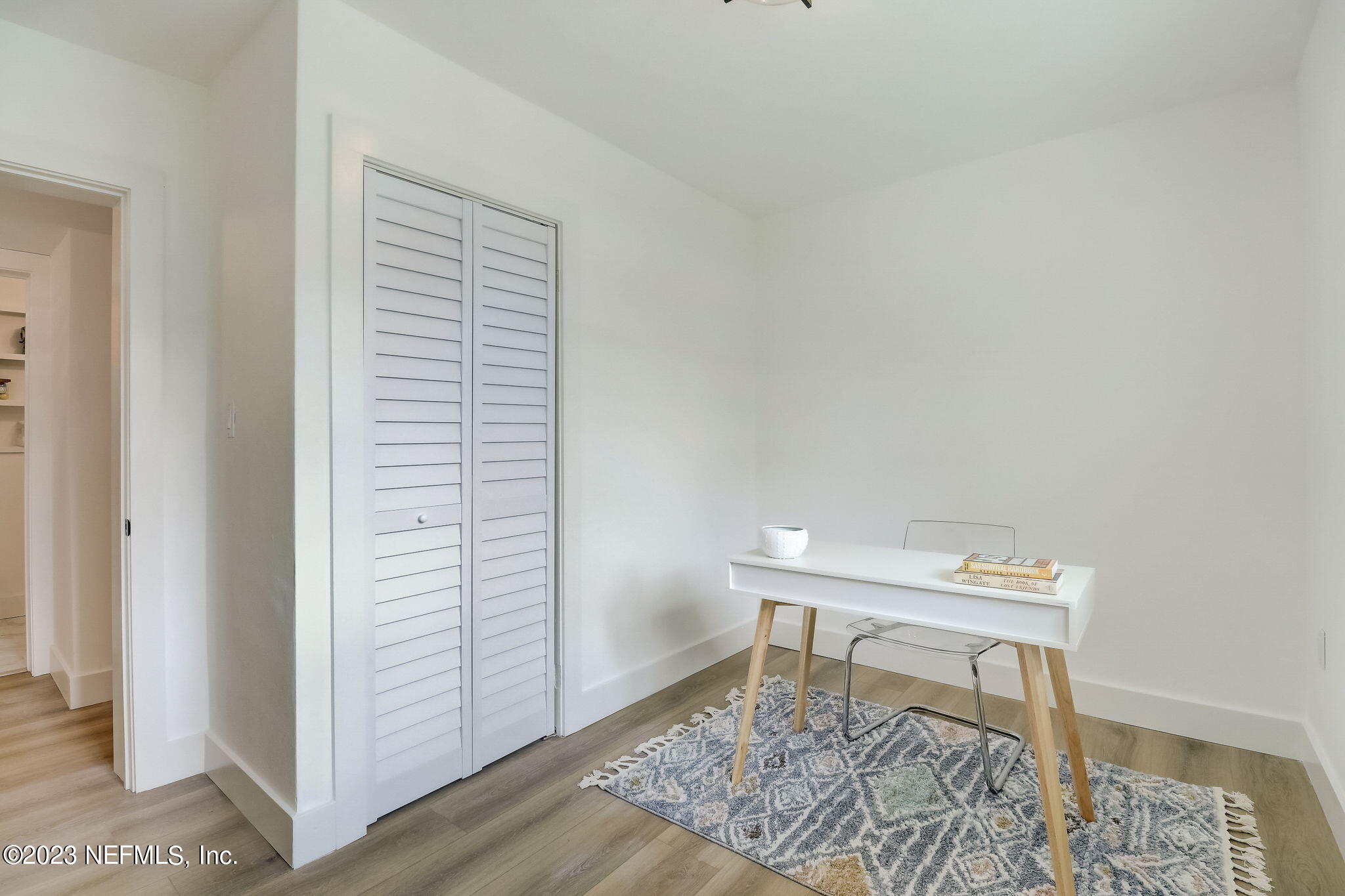 1706 SUNSET Drive