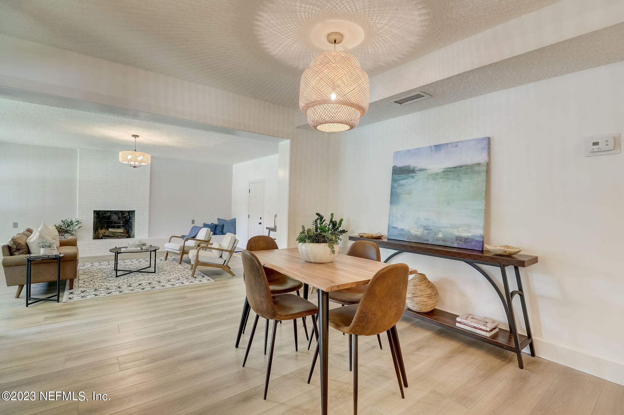 1706 SUNSET Drive