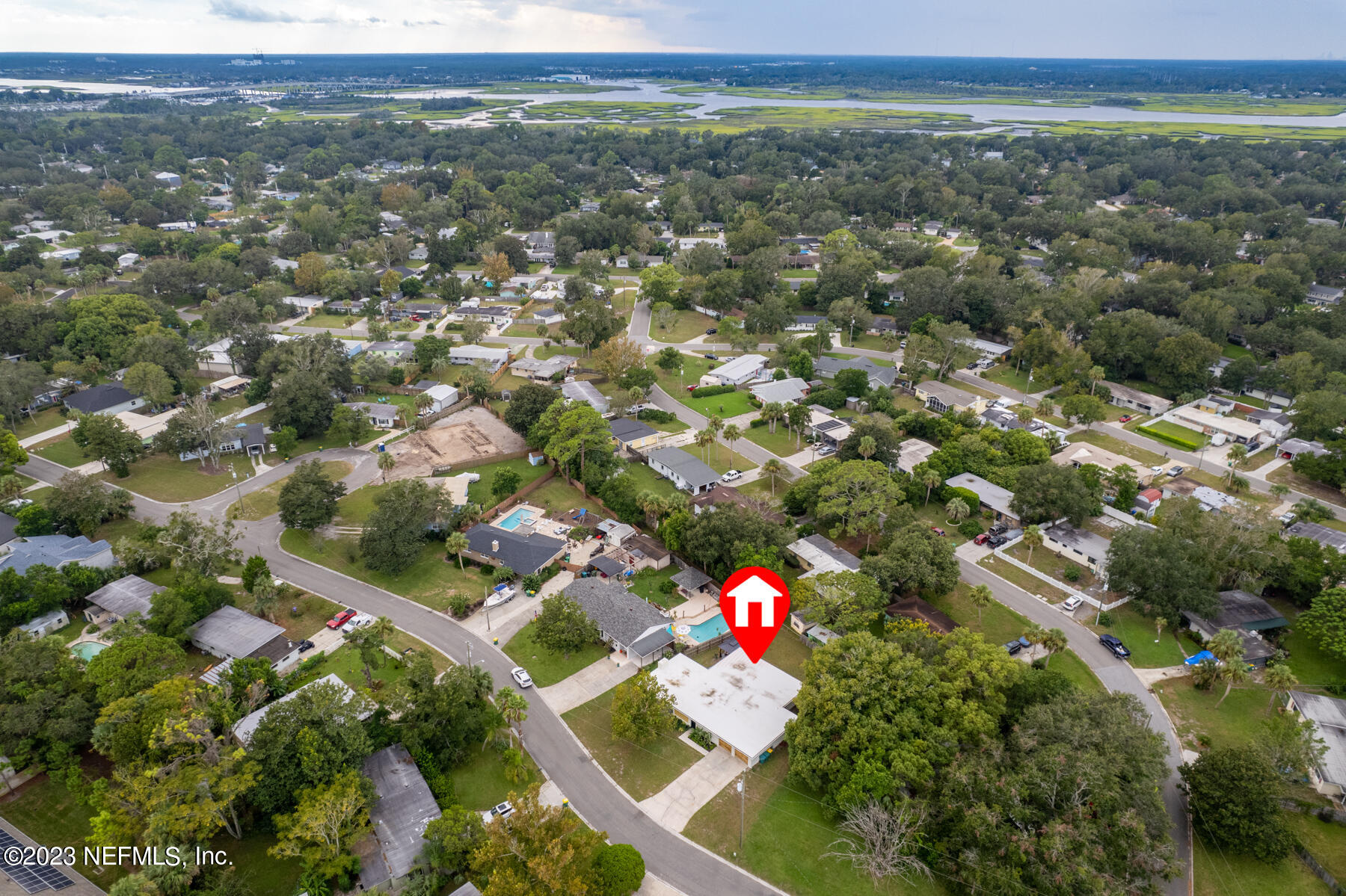 1706 SUNSET Drive