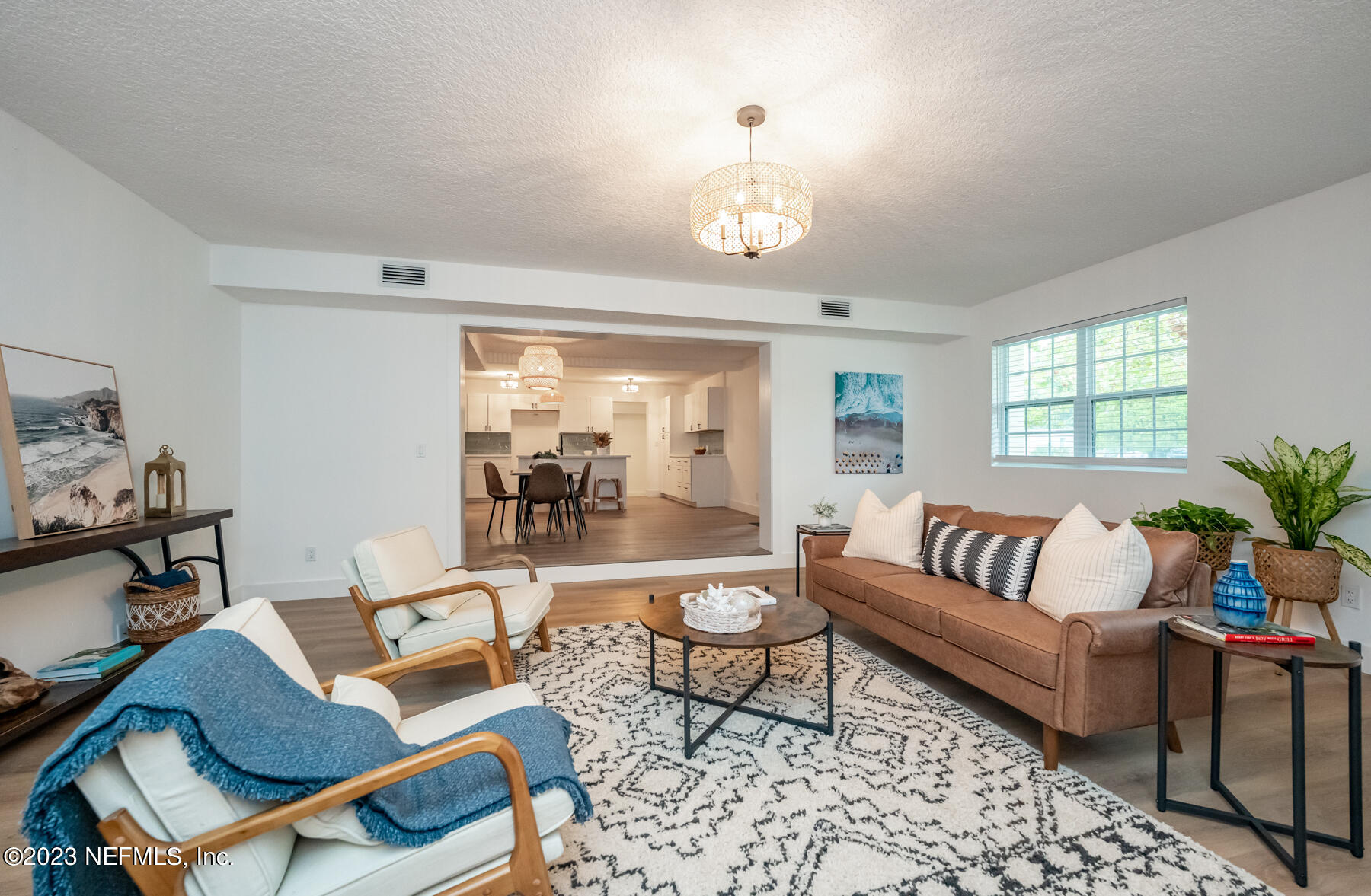 1706 SUNSET Drive