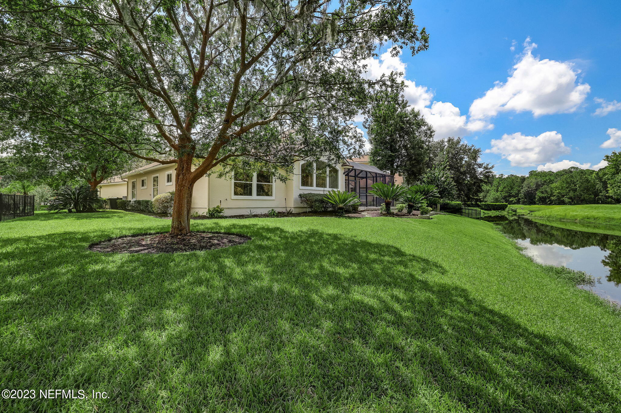 261 PINEHURST POINTE Drive