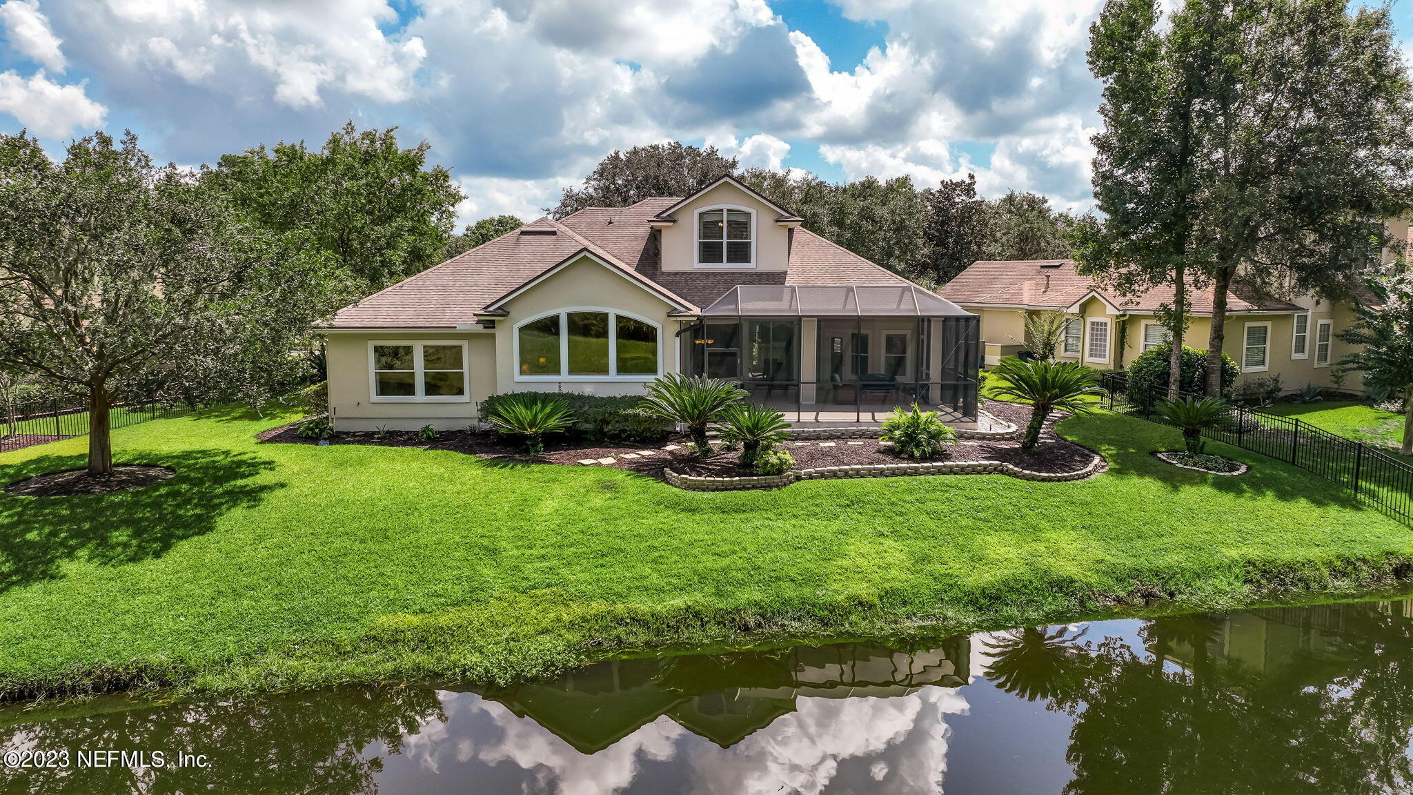 261 PINEHURST POINTE Drive