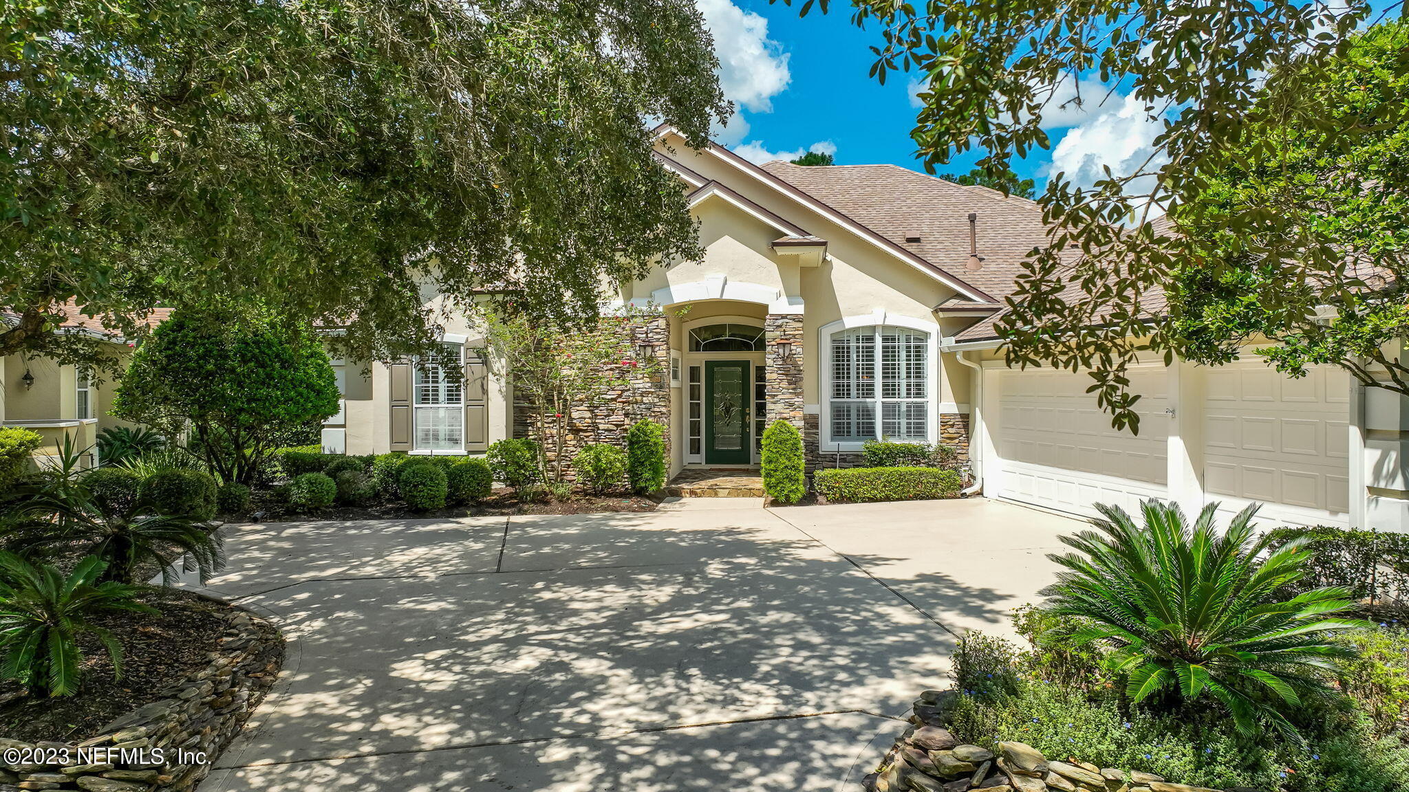 261 PINEHURST POINTE Drive