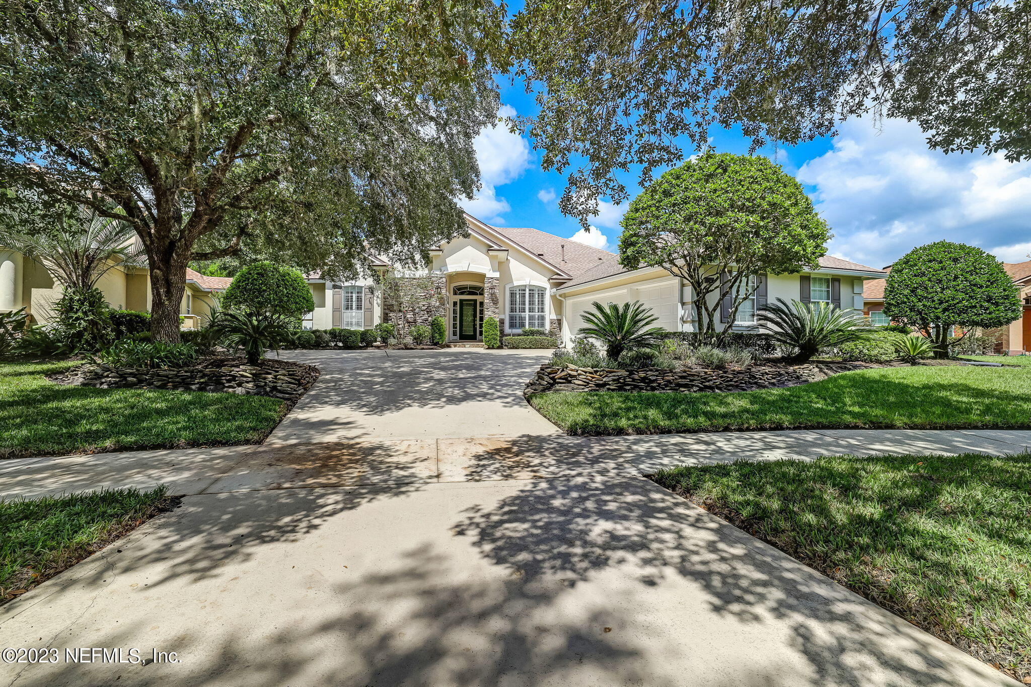 261 PINEHURST POINTE Drive