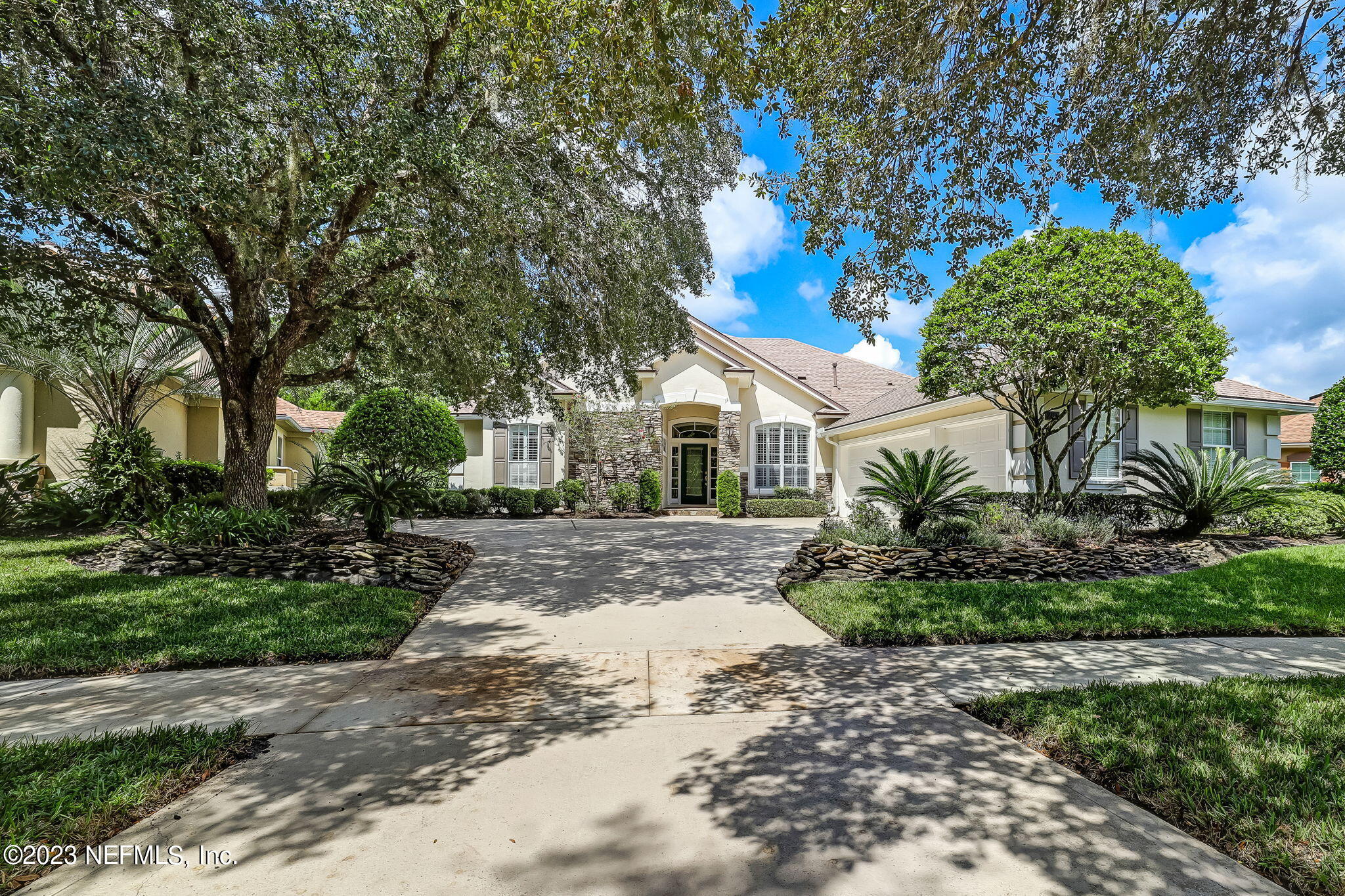 261 PINEHURST POINTE Drive