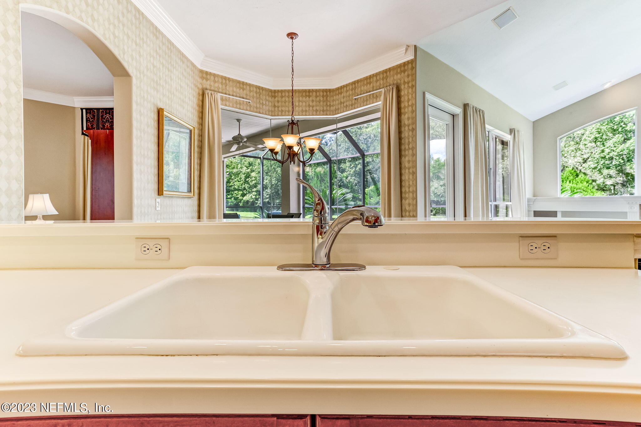 261 PINEHURST POINTE Drive