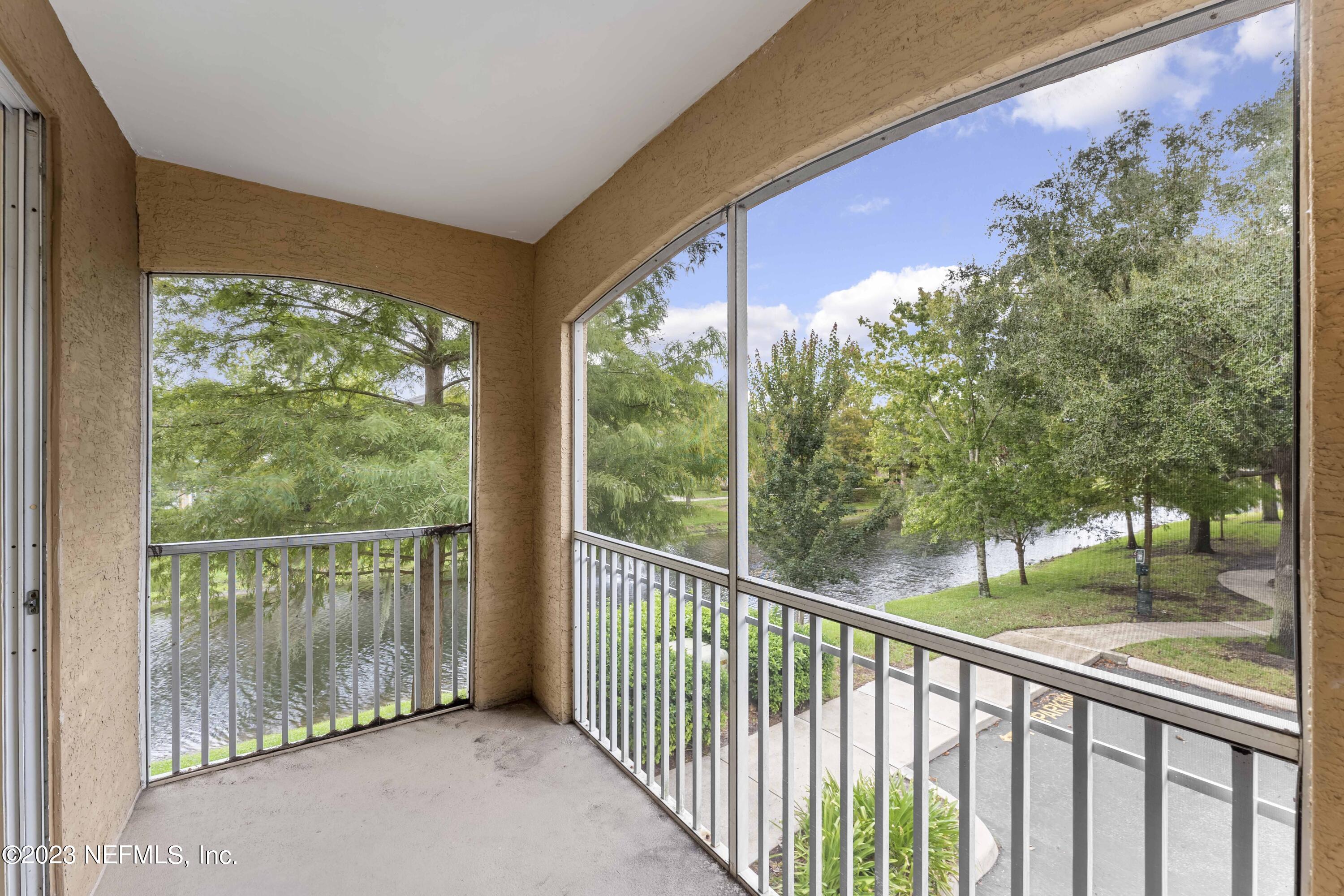 10075 GATE Parkway N, 903