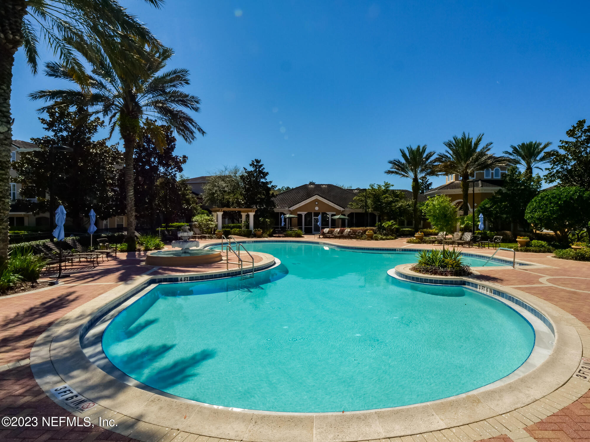 10075 GATE Parkway N, 903