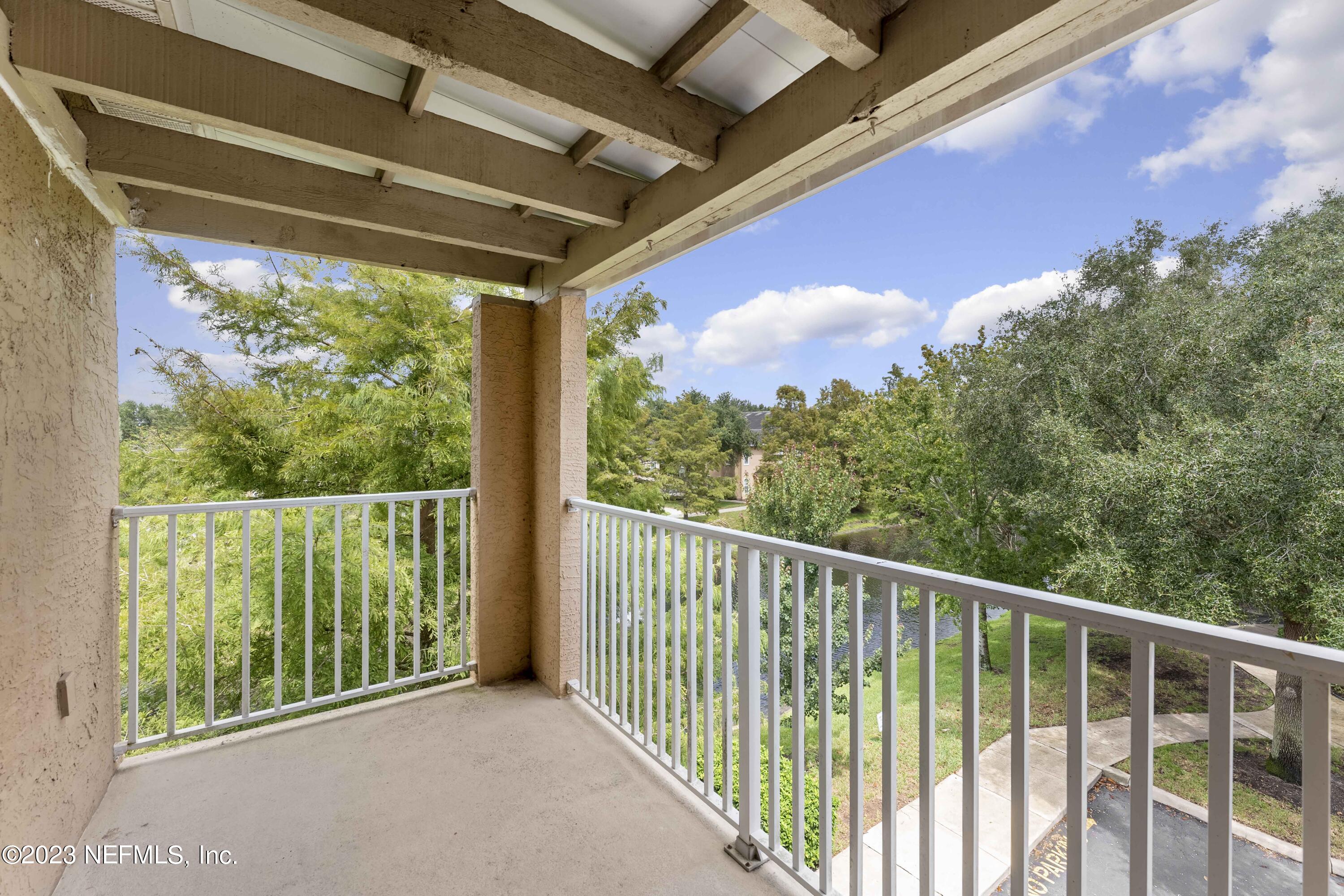 10075 GATE Parkway N, 903