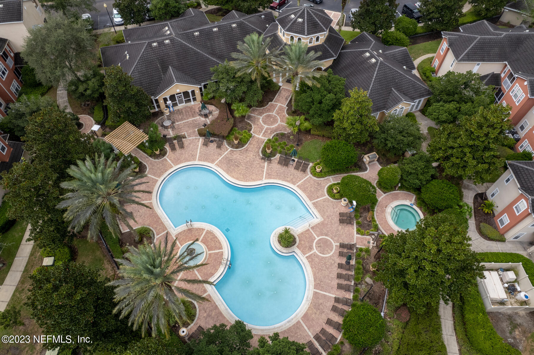 10075 GATE Parkway N, 903