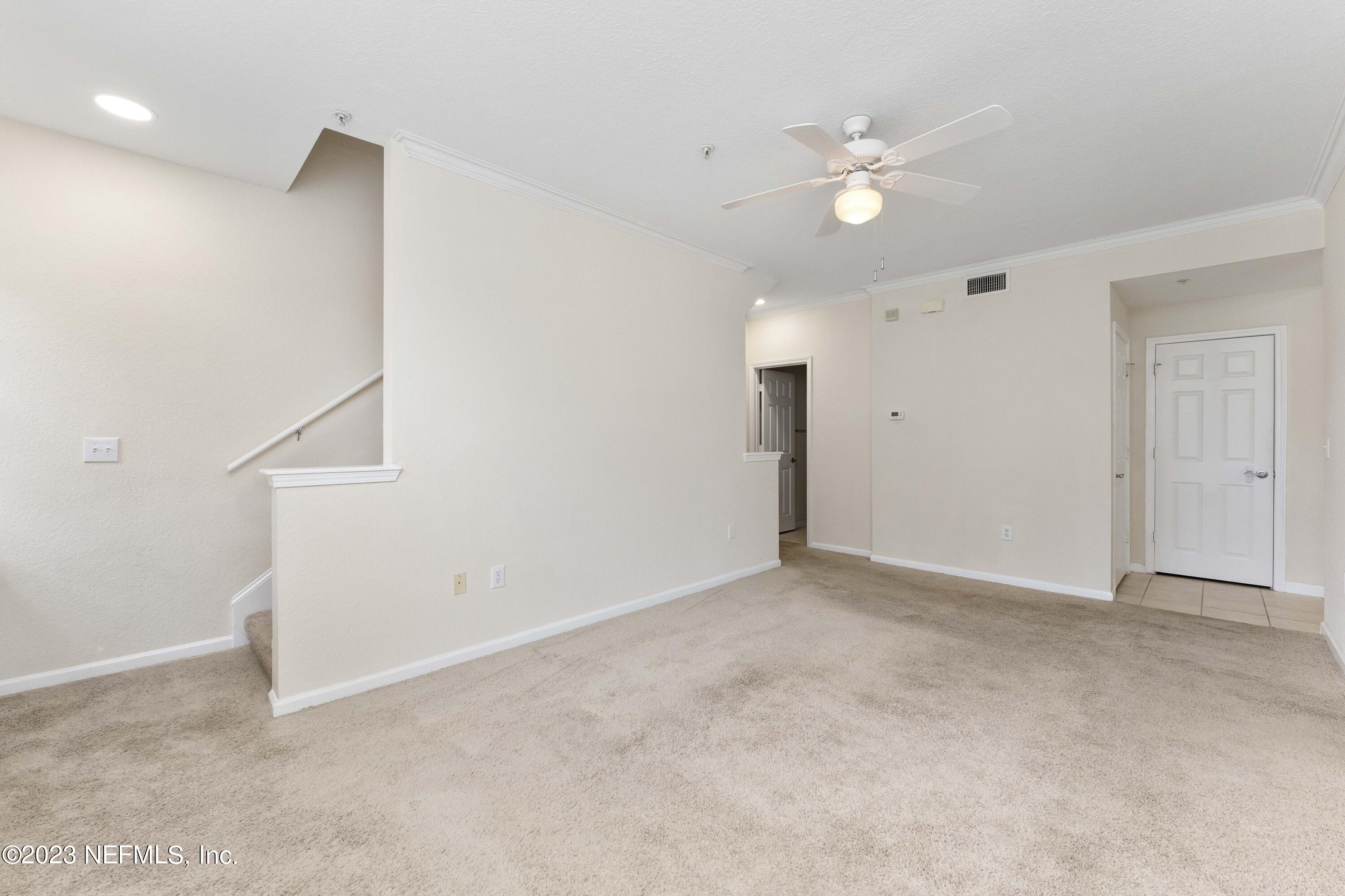 10075 GATE Parkway N, 903