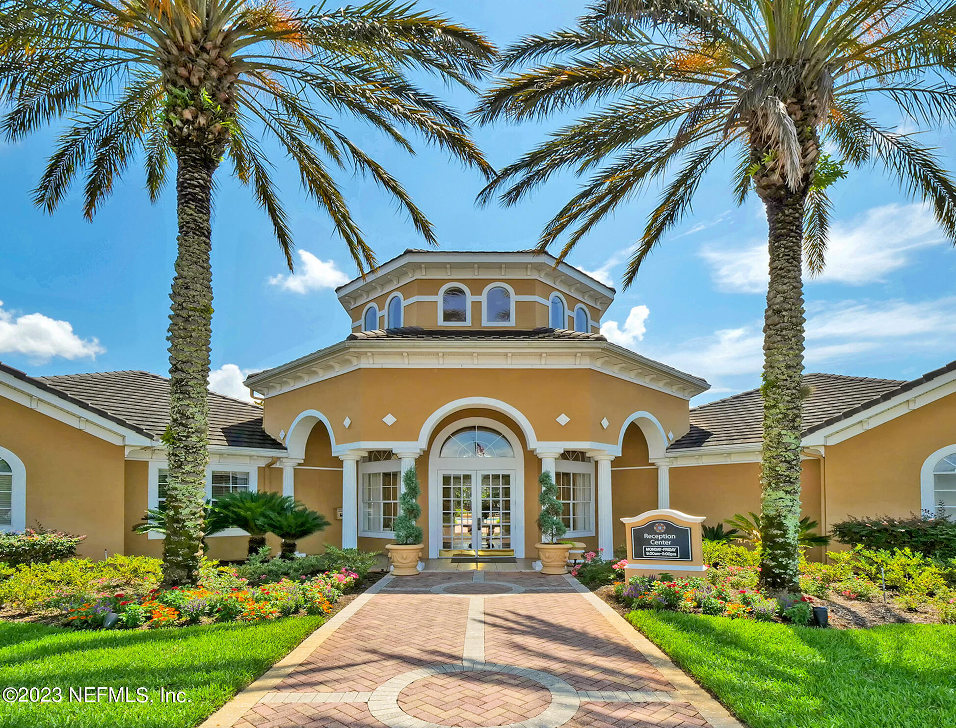 10075 GATE Parkway N, 903