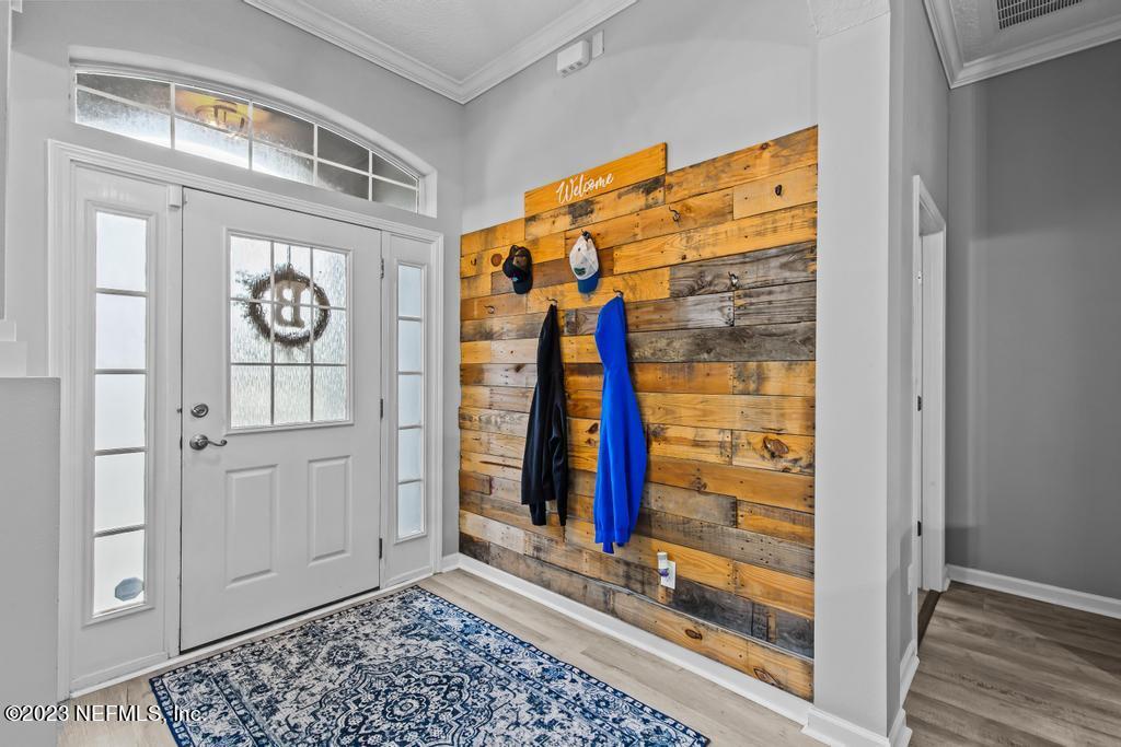 909 INDIAN RIVER Road