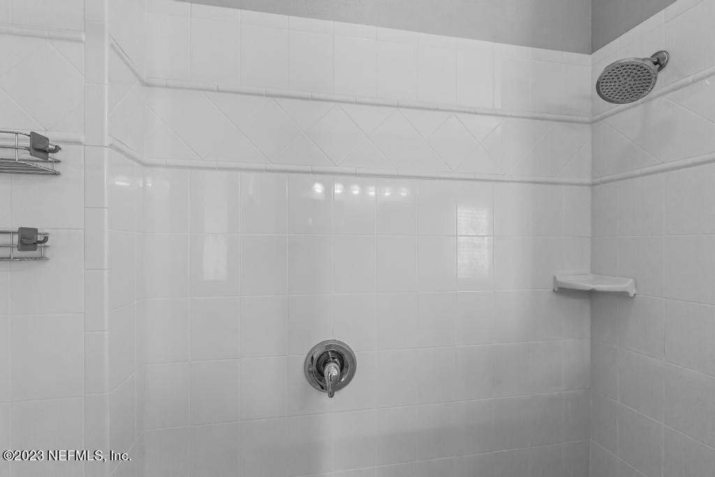 909 INDIAN RIVER Road